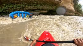 Kayaker Helps Rescue Capsized Rafter