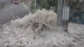 Japan: Heavy rain causes severe flooding on the roads in Shiogama