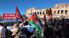 Protesters march by Rome’s Colosseum for Gaza and against flotilla interception