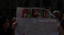 Spain: Thousands take to the streets in Barcelona to back Palestine and denounce the flotilla raid.