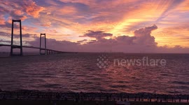 Thailand: Sunrise enchants residents in southern China ahead of Typhoon Matmo