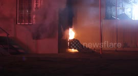 US, Bakersfield: Bakersfield Small Fire Burns Abandoned Building