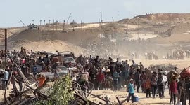 Palestinians flock to Netzarim Corridor amid severe food shortages