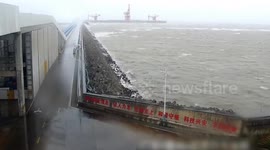 China: Zhanjiang responses to Typhoon Matmo in emergency