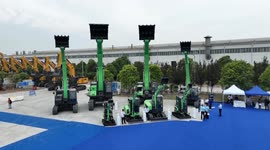 China: Chinese construction machinery makers excavate massive demand at home, abroad