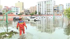 China: Drainage operations underway in flooded Xuwen after Typhoon Matmo moves away