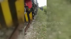 Pakistan: Explosion Derails Train in Pakistan’s Sindh Province