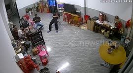 Broken chairs cause hilarious fall during hangout in Guangdong, China