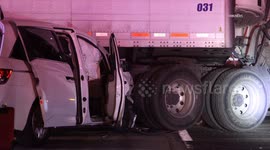 US, Bakersfield: Bakersfield Semi-Truck And Minivan Collide On Union Avenue