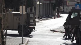 Palestine: Israeli forces raid homes in West Bank’s Al-Bireh, detain Palestinian