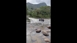 Friends and Residents Join Forces to Rescue Motorcyclist Who Fell From Bridge In Paraná (Brazil)