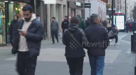 UNCAPTIONED: UK Police Break Up International Gang Smuggling Stolen Phones to China