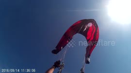 Paragliger left stall, right stall, full stall!