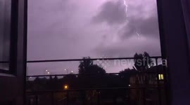 Newsflare Edit - Powerful lightning storm over Windsor, UK