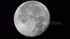 One day after the Full Moon. Close-up & timelapse