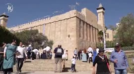 Tens of Thousands Visit the Cave of the Patriarchs and Hebron’s Jewish Community Under Heavy Security