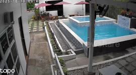 Philippines earthquake shakes swimming pool as tremors rock buildings