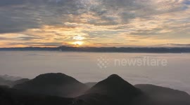 China: Breathtaking sea of clouds seen amid mountains in Chongqing