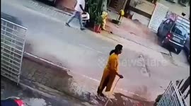 Men on Bike Brandish Pistol, Snatch Woman’s Gold Chain Outside Her Home in Ghaziabad