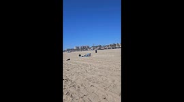 Rotor malfunction leads to helicopter crash in Huntington Beach, California, USA