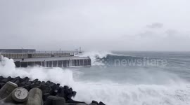 Japan: Typhoon Nakri Brings Strong Winds to Southern Izu Islands