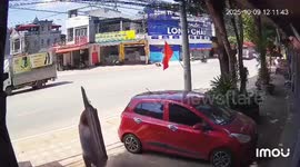 Truck wheel explodes and hurtles through the air narrowly missing bystander