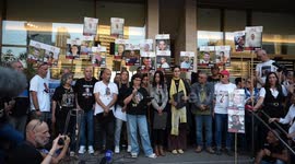Families of Israeli captives stage protest in Tel Aviv