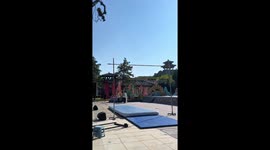 Man performs spinning high jump in Henan, China
