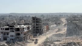 Palestinians return to ruined homes in Gaza City after deadly Israeli assault (4)