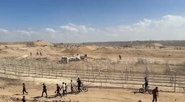 Displaced Palestinians start returning to northern Gaza following ceasefire (2)