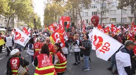 Health workers in Paris protest for better working conditions
