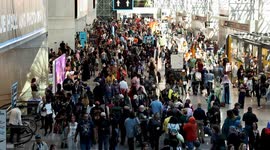 New York Comic Con 2025 kicks off with crowds of fans and cosplayers
