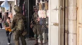 Israeli forces raid Hebron, force shop closures during Sukkot holiday