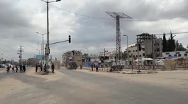 Aid trucks begin entering Gaza under ceasefire agreement