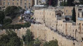 Israeli settlers storm Al-Aqsa Mosque during Sukkot holiday