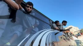 Crowds welcome Palestinian prisoners released by Israel in Khan Younis (4)