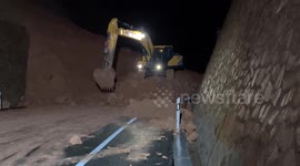 China: Rains, snow disrupt traffic in parts of China