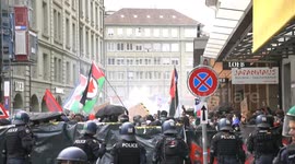 Switzerland: Scuffle erupts between police and pro-Palestinian protesters in Switzerland (2)