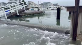 US Weather: Nor&'easter Bring Flooding To Avalon, NJ / 1
