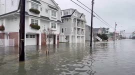 US Weather: Nor&'easter Bring Flooding To Avalon, NJ / 3