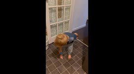 Kid Unexpectedly Catches Ball