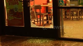 US, Los Angeles: Brentwood Investigation Underway in Fatburger Burglary