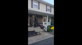 Emotional birthday surprise reunites mother with children in Pennsylvania, USA