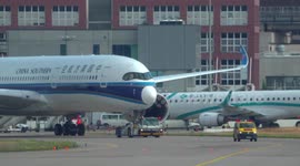 UNCAPTIONED: Chinese Airlines Push Back Against US Over Russia Flight Ban