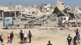Limited humanitarian aid continues to enter Gaza following cease-fire (2)