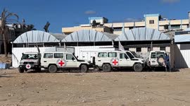 Red Cross crew receives bodies of 45 Palestinians from Israel (2)