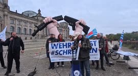 Protest held in Berlin against government’s military service modernization bill