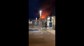 UK: Fire Breaks Out at Winter Sports Store in Forest Hill, London 3