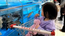Unexpected catch surprises young girl in Henan Province, China