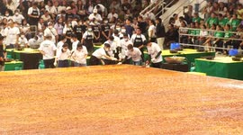 Philippines: WORLD LARGEST NUT BRITTLE SETS GUINNESS WORLD RECORD IN SORSOGON